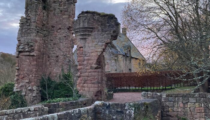 Rosslyn Castle