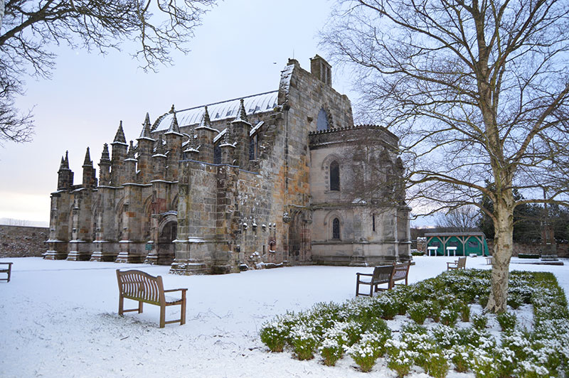 rosslyn-chapel-in-snow rosslyn-chapel-in-snow